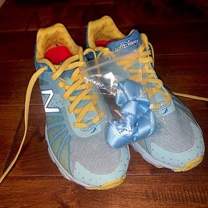 Disney Run New Balance Cinderella women’s  8.5